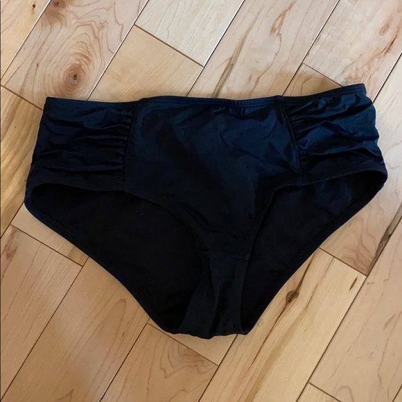 Black Ardene size S swimsuit bikini bottoms - Picture 1 of 3